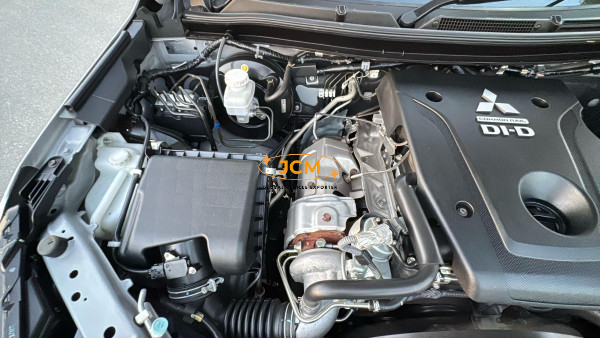 
								2021 MITSUBISHI TRITON full									
