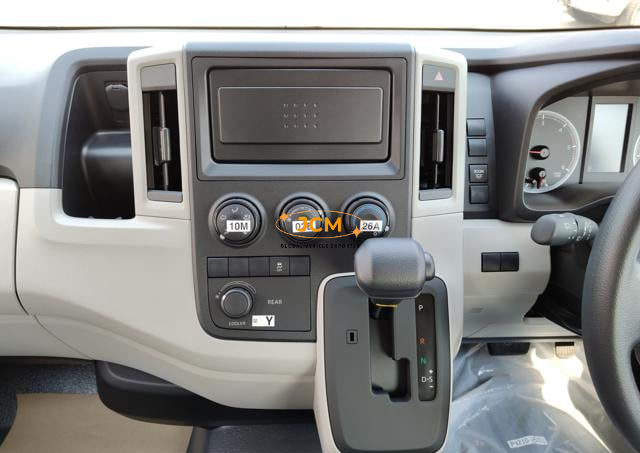 
2026 TOYOTA HIACE COMMUTER 2.8 AT 14 Seaters full									
