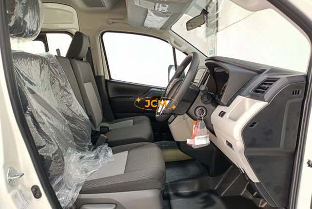 2026 TOYOTA HIACE COMMUTER 2.8 14 Seaters