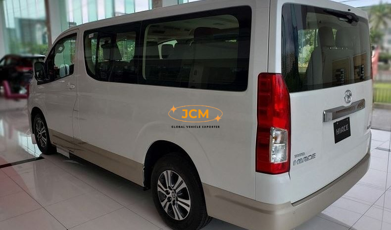 
								2020 Toyota Hiace GL Grandia Tourer LHD 10 Seats full									