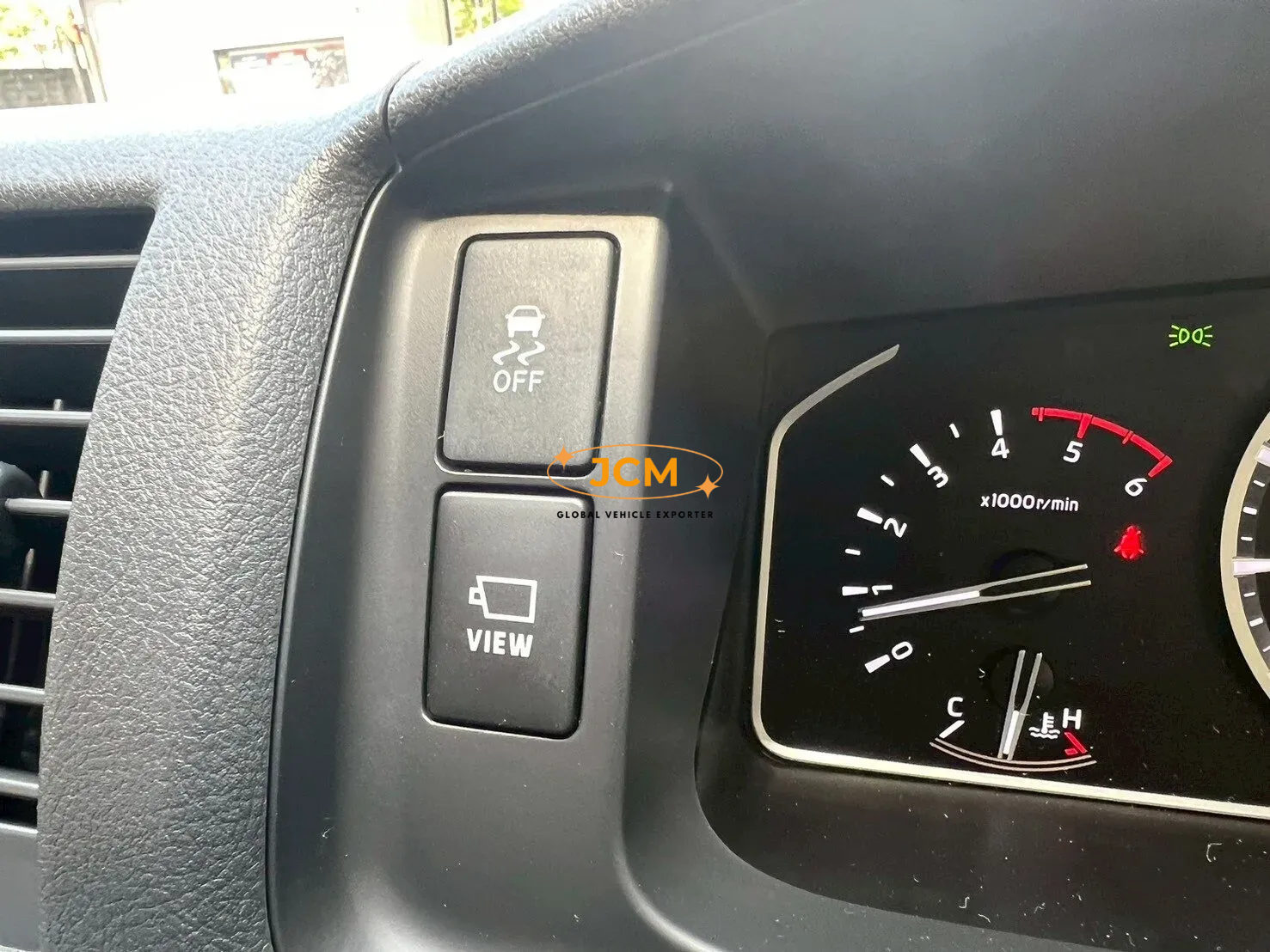 
2025 Toyota Hiace Commuter 2.8 GL Diesel Turbo – 14-Seater full									