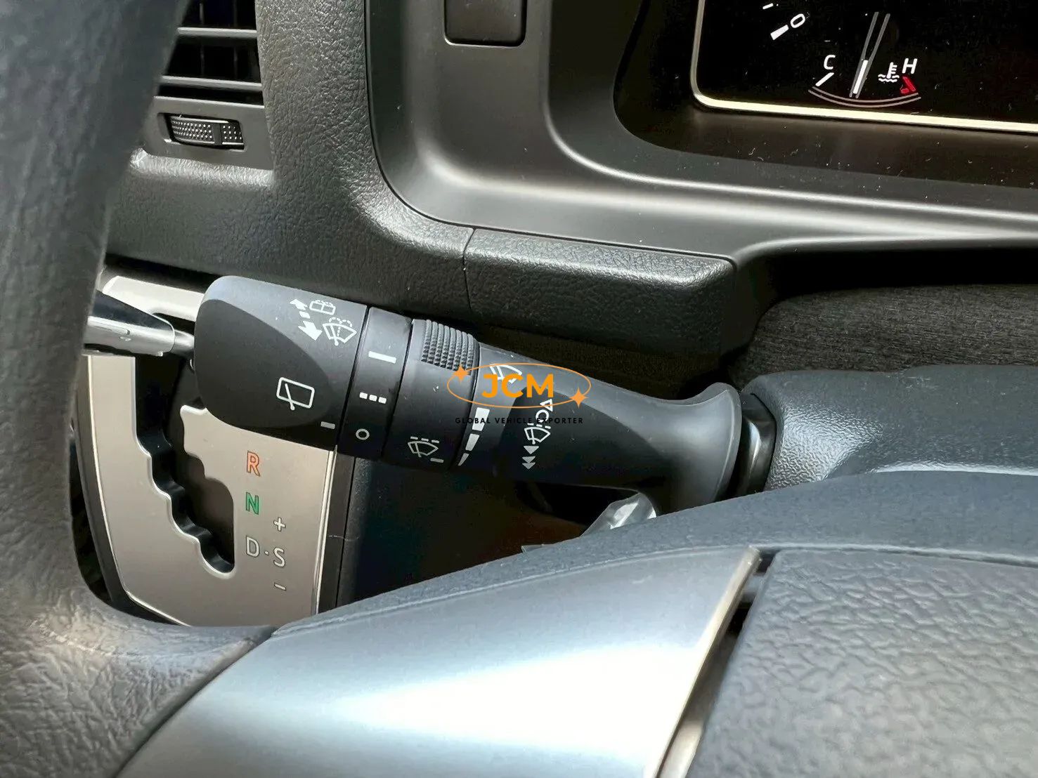 
2025 Toyota Hiace Commuter 2.8 GL Diesel Turbo – 14-Seater full									