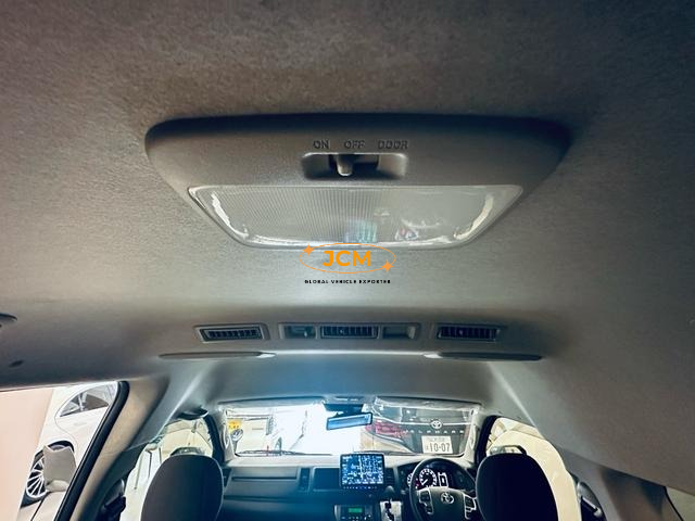 
2025 TOYOTA HIACE COMMUTER SUPER LONG GL 14 S full									