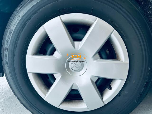 
2025 TOYOTA HIACE COMMUTER SUPER LONG GL 14 S full									