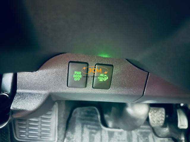 
2025 TOYOTA HIACE COMMUTER SUPER LONG GL 14 S full									