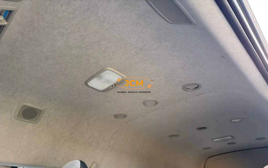
Toyota Hiace Commuter  GL ( 14 SEATER ) full									