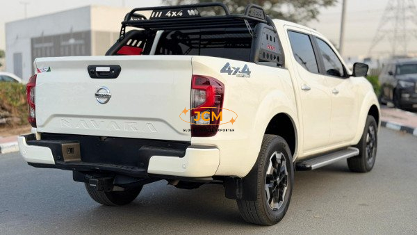 2023 NISSAN NAVARA
