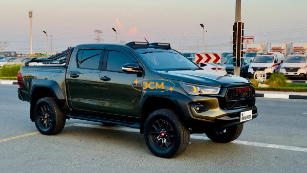 
								Toyota Hilux 2020 full									