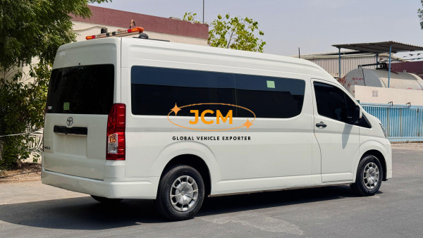 
								12 Seaters 2021 TOYOTA HIACE full									