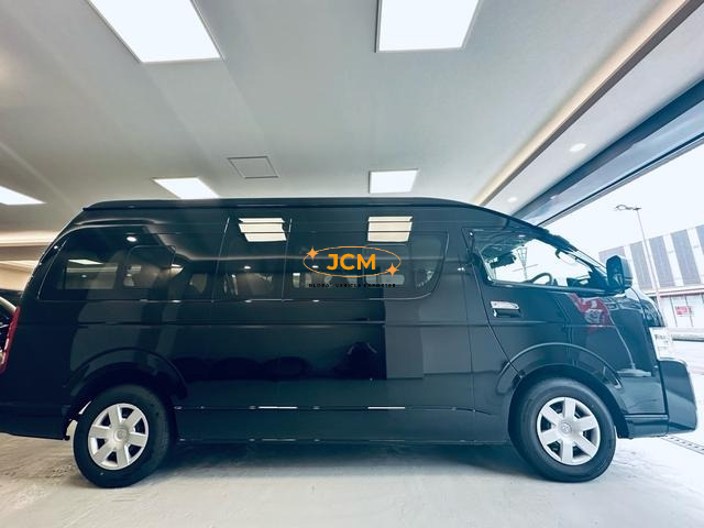 
2025 TOYOTA HIACE COMMUTER SUPER LONG GL 14 S full									