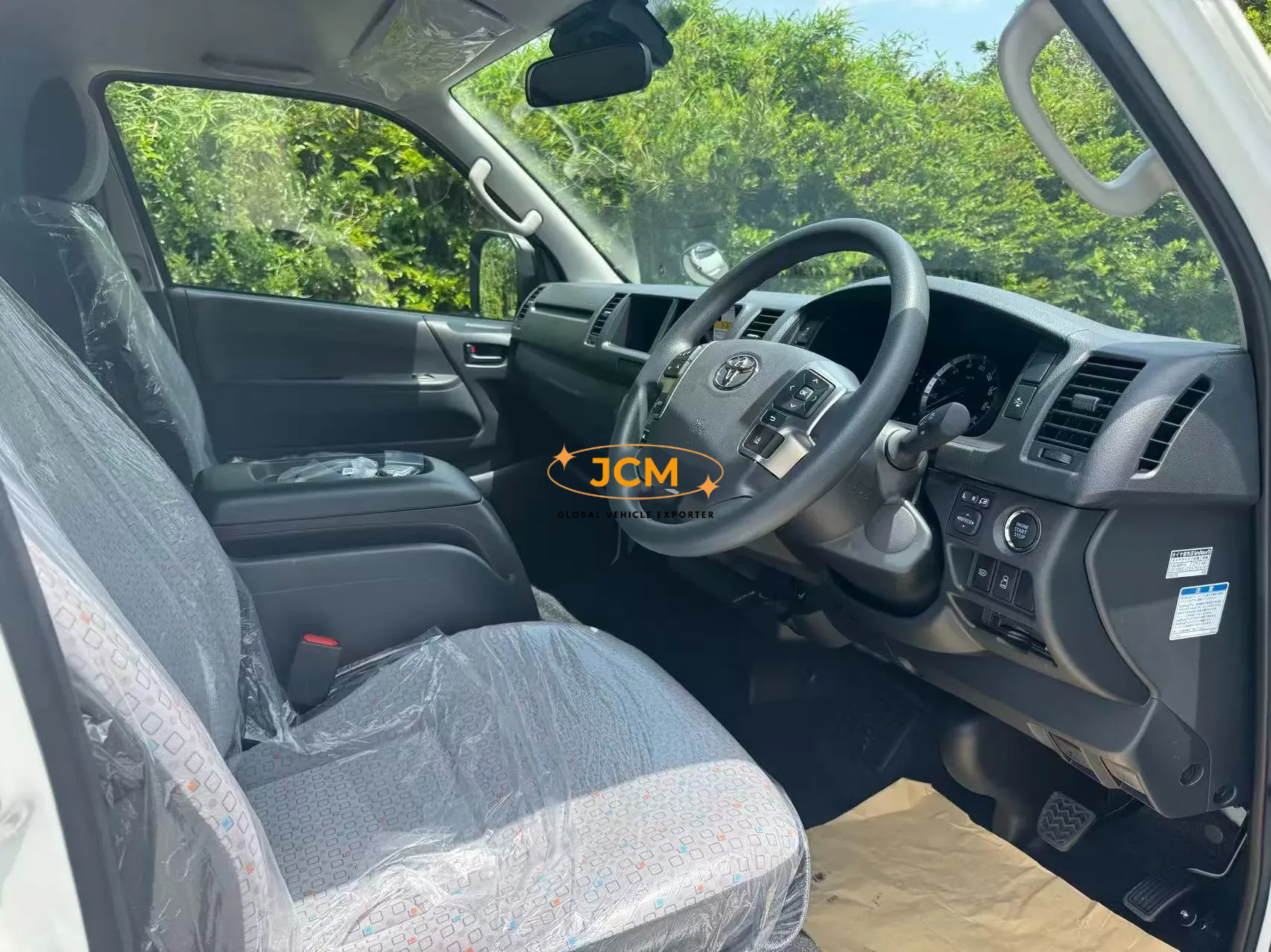 
2025 Toyota Hiace Commuter – 2.8 GL Diesel Turbo full									