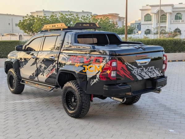 
2020 TOYOTA HILUX 2.7L 4WD LHD full									