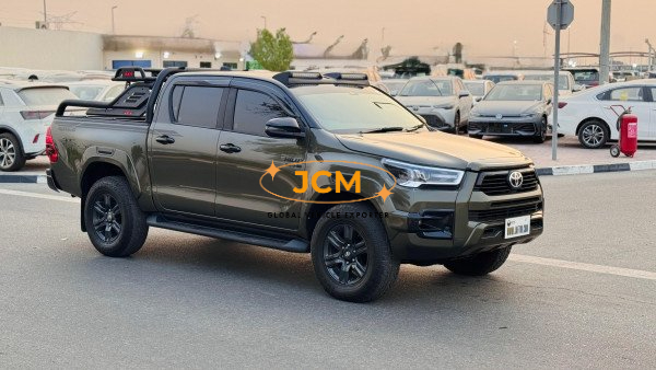 
								2023 TOYOTA HILUX 2.8 4WD full									