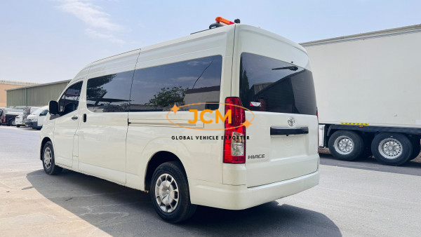 
								12 Seaters 2021 TOYOTA HIACE full									