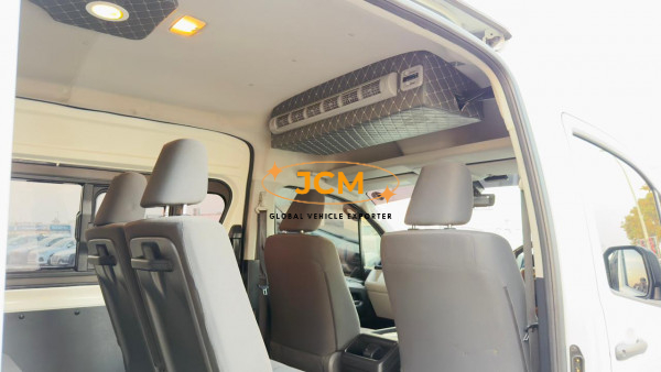 
								14 Seaters Toyota Hiace 2024 full									