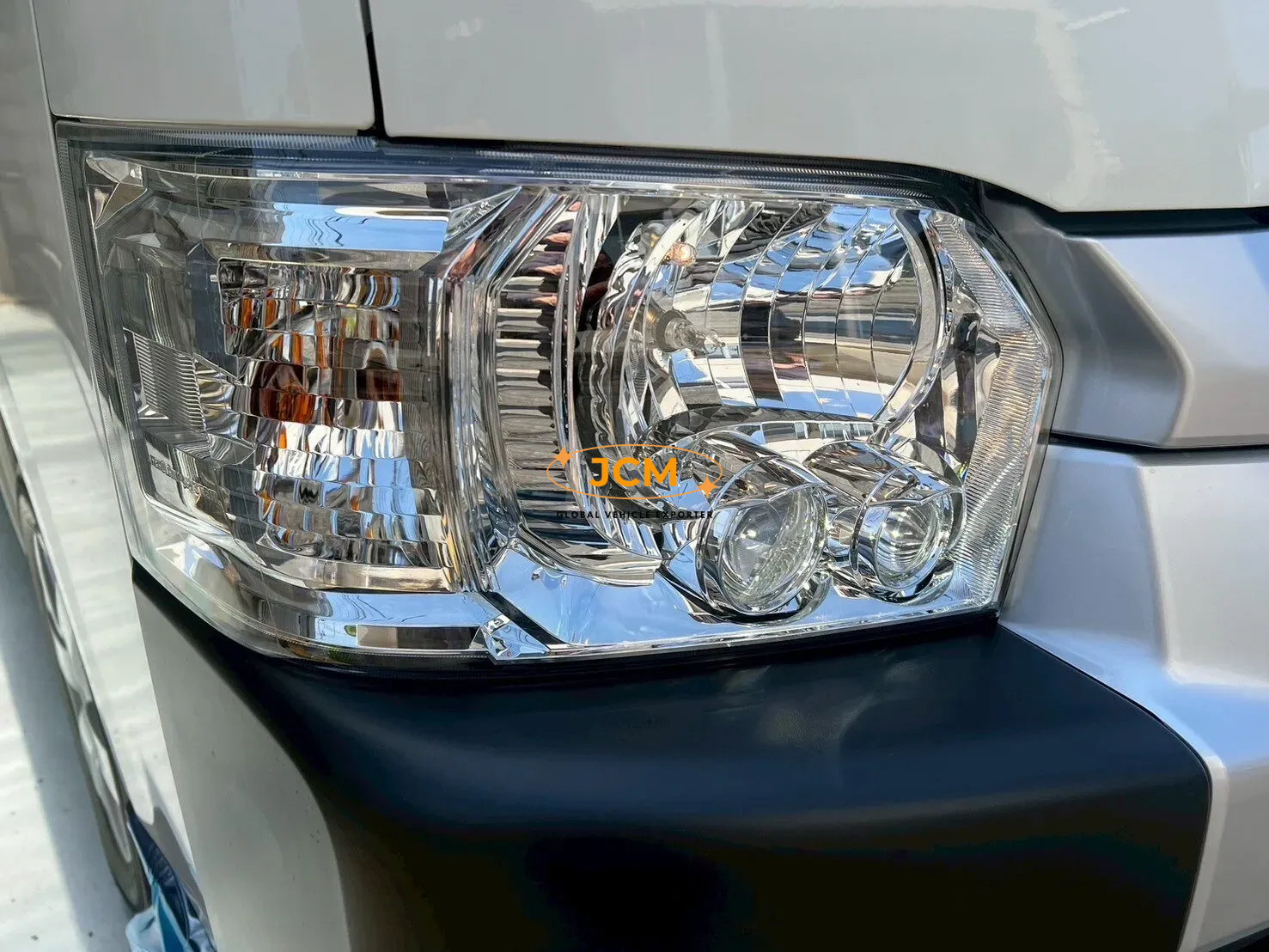 
2025 Toyota Hiace Commuter 2.8 GL Diesel Turbo – 14-Seater full									