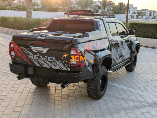 
2020 TOYOTA HILUX 2.7L 4WD LHD full									