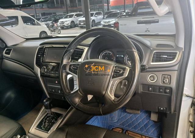 
								2020 MITSUBISHI TRITON 2.4 DOUBLE CAB full									