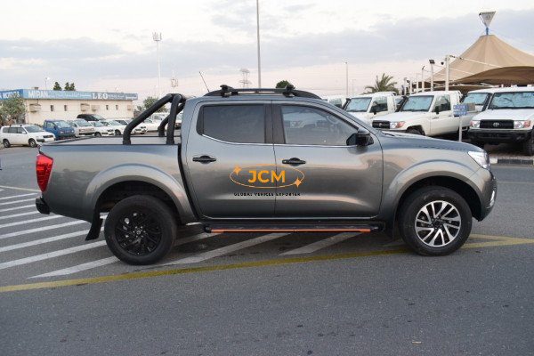 
								Nissan Navara 2020 full									