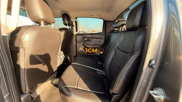 2024 ISUZU D-MAX