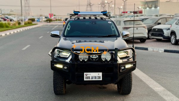 
								2020 TOYOTA HILUX 2.8 4WD full									