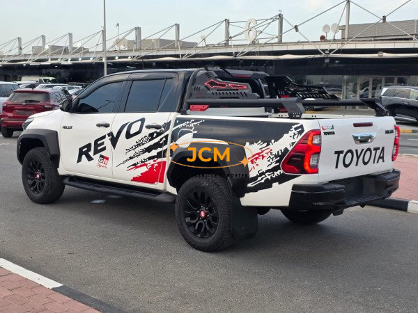
								2021 TOYOTA HILUX 2.8 4WD full									