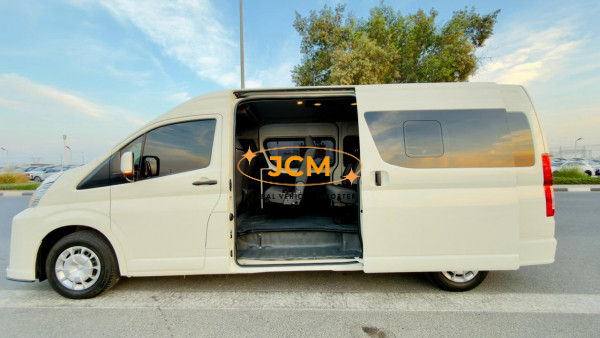 
								14 Seaters Toyota Hiace 2024 full									