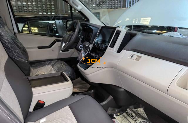 
								2026 TOYOTA HIACE COMMUTER 2.8 GRANDIA AT 2WD LHD Seats 12 full									