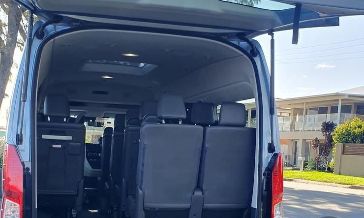 
								2023 TOYOTA HIACE COMMUTER GL SUPER 12 Seates full									