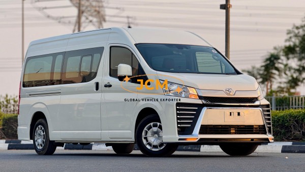 
								2021 TOYOTA HIACE Seats 12 full									