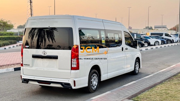 2021 TOYOTA HIACE Seats 12