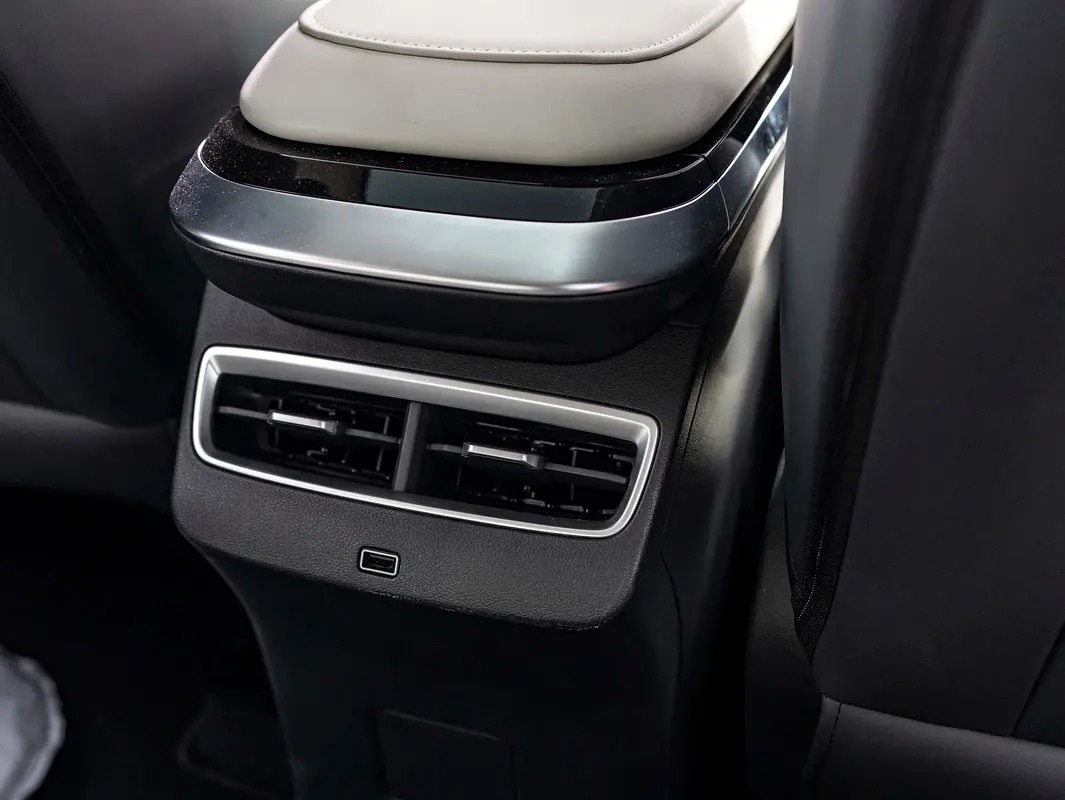 
2024 Jetour Dashing Luxury full									