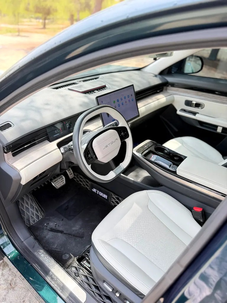
2024 JETOUR DASHING 1.6T LUXURY — GCC SPECS (LHD) full									
